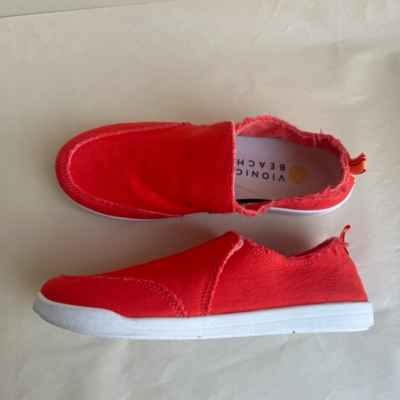 Vionic Vibrant Red Slip-On Flats - Picture 16 of 16